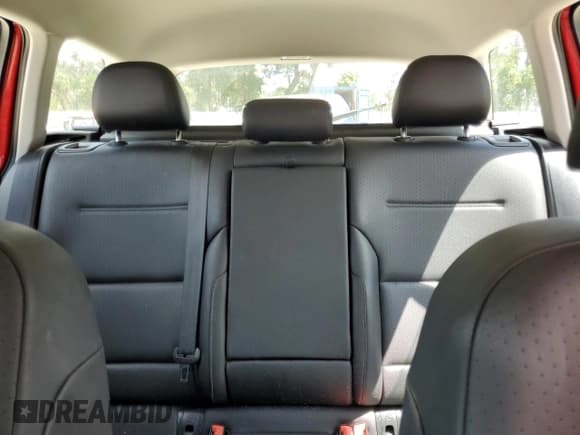 ✅ 2018 Volkswagen Golf S • VIN: 3VWH17AU5JM763704 • Лот: 67169385. Опубликован ранее на Copart с пробегом 81 678 миль. Бесплатный доступ к архиву аукционных продаж из США и подробный отчёт об истории автомобиля на DreamBid. Изображение 10.