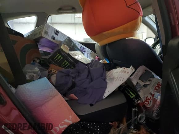 ✅ 2005 Pontiac Vibe • VIN: 5Y2SL63835Z481711 • Lot: 73271604. Wystawiony na Copart z przebiegiem 248 723 mil. Bezpłatny archiwum sprzedaży aukcyjnych z USA i szczegółowy raport historii pojazdu na DreamBid. Zdjęcie 10.