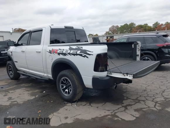 ✅ 2017 Ram 1500 Rebel • VIN: 1C6RR7YT5HS500568 • Lot: 43525034. Listed on IAAI with 90,798 mi. Free auction sales archive from the USA and detailed vehicle history report at DreamBid. Image 3.