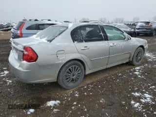 2006 Chevrolet Malibu 2LT z VIN 1G1ZT51846F135870, wystawiony jako Copart lot #76929204 z przebiegiem 263 961 mil mil oraz Czysty tytuł • Clean title. Historia ofert i sprzedaży dostępna na DreamBid. Obrazek 3.