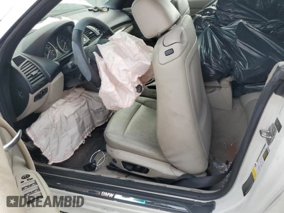 ✅ 2010 BMW 1 Series 128i • VIN: WBAUN1C56AVH81689 • Lot: 51291105. Listed on Copart with Not provided. Free auction sales archive from the USA and detailed vehicle history report at DreamBid. Image 7.