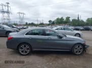 ✅ 2021 Mercedes-Benz C 300 • VIN: W1KWF8EB5MR612798 • Lot: 42992980. Wystawiony na IAAI z przebiegiem 17 243 mil. Bezpłatny archiwum sprzedaży aukcyjnych z USA i szczegółowy raport historii pojazdu na DreamBid. Zdjęcie 13.