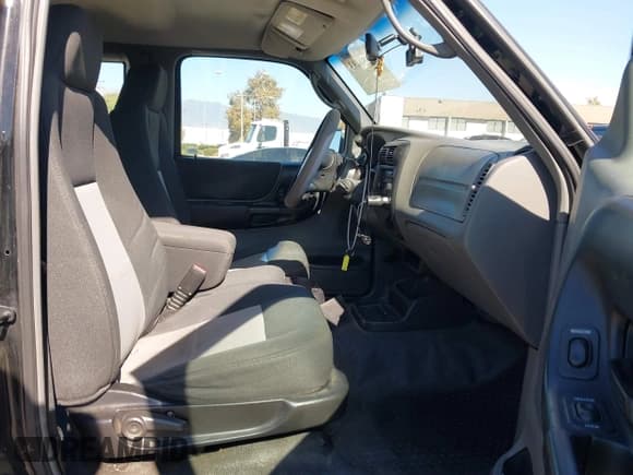 ✅ 2007 Ford Ranger XL • VIN: 1FTYR14U17PA05849 • Lot: 43654493. Wystawiony na IAAI z przebiegiem 141 180 mil. Bezpłatny archiwum sprzedaży aukcyjnych z USA i szczegółowy raport historii pojazdu na DreamBid. Zdjęcie 5.