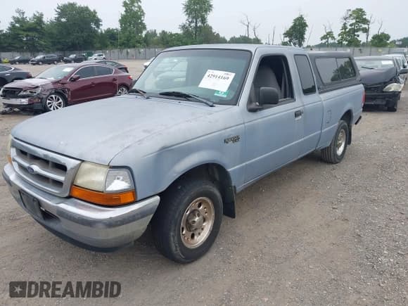 ✅ 1998 Ford Ranger XL • VIN: 1FTYR14C3WPB10916 • Lot: 42914169. Listed on IAAI with 294,696 mi. Free auction sales archive from the USA and detailed vehicle history report at DreamBid. Image 2.