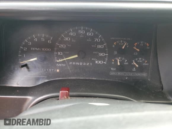 ✅ 1997 GMC Yukon • VIN: 1GKEK13R4VJ700223 • Lot: 49840845. Wystawiony na Copart z przebiegiem 231 512 mil. Bezpłatny archiwum sprzedaży aukcyjnych z USA i szczegółowy raport historii pojazdu na DreamBid. Zdjęcie 9.