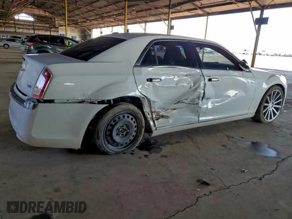 ✅ 2012 Chrysler 300 Limited • VIN: 2C3CCACG7CH180729 • Lot: 94340755. Listed on Copart with 153,723 mi. Free auction sales archive from the USA and detailed vehicle history report at DreamBid. Image 3.