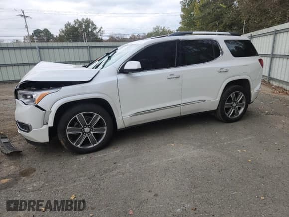 ✅ 2017 GMC Acadia Denali • VIN: 1GKKNPLS9HZ152337 • Lot: 93542495. Listed on Copart with 134,909 mi. Free auction sales archive from the USA and detailed vehicle history report at DreamBid. Image 1.