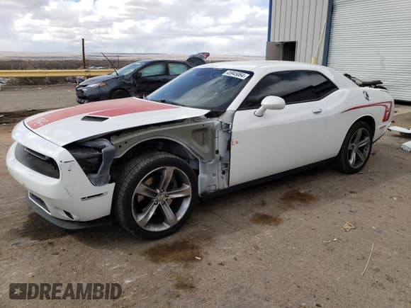 ✅ 2016 Dodge Challenger R/T • VIN: 2C3CDZBT0GH171581 • Lot: 45945064. Wystawiony na Copart z przebiegiem 74 381 mil. Bezpłatny archiwum sprzedaży aukcyjnych z USA i szczegółowy raport historii pojazdu na DreamBid. Zdjęcie 1.