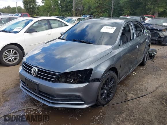 ✅ 2017 Volkswagen Jetta S • VIN: 3VW2B7AJ6HM389431 • Lot: 43331283. Listed on IAAI with 86,472 mi. Free auction sales archive from the USA and detailed vehicle history report at DreamBid. Image 18.