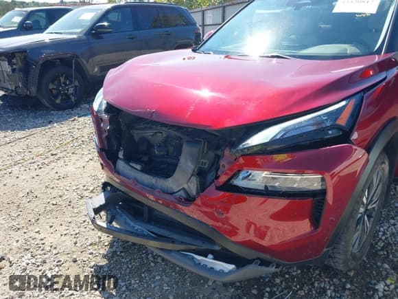 ✅ 2023 Nissan Rogue SV • VIN: JN8BT3BB6PW202028 • Lot: 43420817. Wystawiony na IAAI z przebiegiem 28 956 mil. Bezpłatny archiwum sprzedaży aukcyjnych z USA i szczegółowy raport historii pojazdu na DreamBid. Zdjęcie 6.