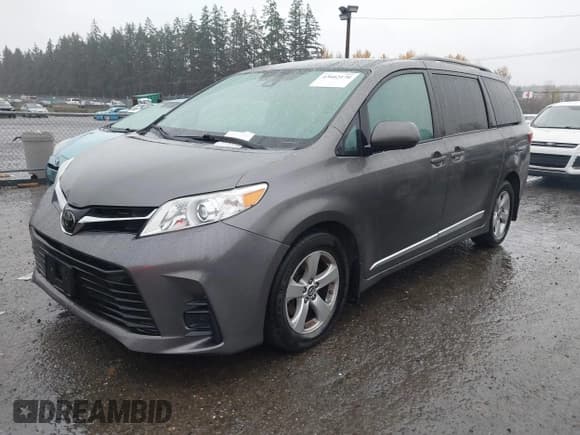 ✅ 2019 Toyota Sienna LE • VIN: 5TDKZ3DC9KS018629 • Lot: 43662170. Listed on IAAI with 182,393 mi. Free auction sales archive from the USA and detailed vehicle history report at DreamBid. Image 17.