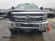 ✅ 2017 Chevrolet Silverado 2500HD Work Truck • VIN: 1GC2KUEG1HZ292250 • Lot: 93483255. Wystawiony na Copart z przebiegiem 40 334 mil. Bezpłatny archiwum sprzedaży aukcyjnych z USA i szczegółowy raport historii pojazdu na DreamBid. Zdjęcie 5.