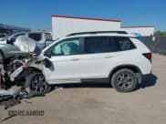 ✅ 2023 Honda Passport TrailSport • VIN: 5FNYF8H63PB017685 • Lot: 43421966. Listed on IAAI with 23,443 mi. Free auction sales archive from the USA and detailed vehicle history report at DreamBid. Image 14.