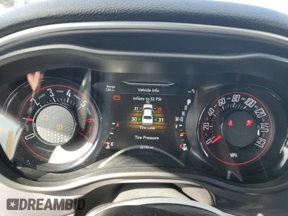 ✅ 2020 Dodge Challenger R/T • VIN: 2C3CDZBT2LH247327 • Lot: 41339634. Wystawiony na Copart z przebiegiem 22 180 mil. Bezpłatny archiwum sprzedaży aukcyjnych z USA i szczegółowy raport historii pojazdu na DreamBid. Zdjęcie 9.