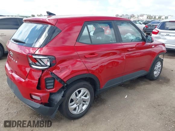 ✅ 2022 Hyundai Venue SE • VIN: KMHRB8A31NU177046 • Lot: 41909773. Listed on IAAI with 30,719 mi. Free auction sales archive from the USA and detailed vehicle history report at DreamBid. Image 4.