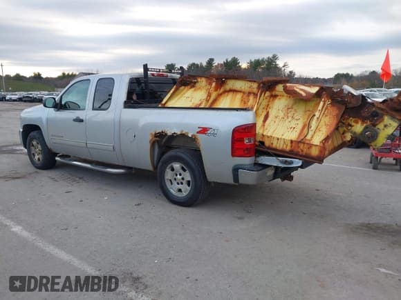 ✅ 2012 Chevrolet Silverado 1500 LT • VIN: 1GCRKSE78CZ232218 • Lot: 43683945. Listed on IAAI with 286,379 mi. Free auction sales archive from the USA and detailed vehicle history report at DreamBid. Image 2.