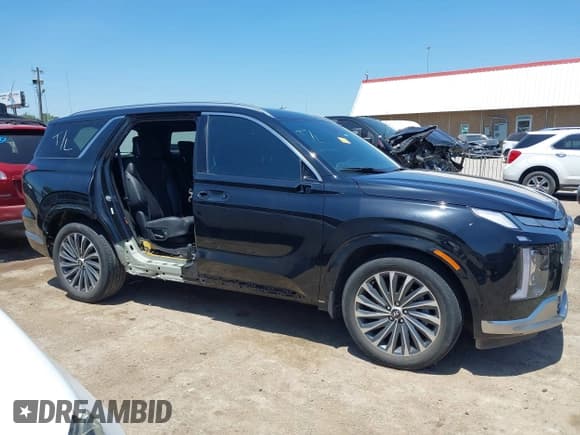 ✅ 2024 Hyundai Palisade Calligraphy • VIN: KM8R7DGEXRU688909 • Lot: 42822440. Listed on IAAI with 36,002 mi. Free auction sales archive from the USA and detailed vehicle history report at DreamBid. Image 14.