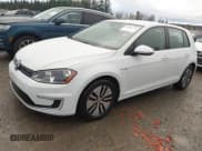 ✅ 2016 Volkswagen Golf SE • VIN: WVWKP7AU0GW910768 • Lot: 43858193. Wystawiony na IAAI z przebiegiem 57 067 mil. Bezpłatny archiwum sprzedaży aukcyjnych z USA i szczegółowy raport historii pojazdu na DreamBid. Zdjęcie 2.