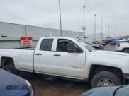 ✅ 2018 Chevrolet Silverado 2500HD Work Truck • VIN: 1GC2CUEG2JZ298724 • Lot: 41429359. Wystawiony na IAAI z przebiegiem Nie podano. Bezpłatny archiwum sprzedaży aukcyjnych z USA i szczegółowy raport historii pojazdu na DreamBid. Zdjęcie 14.