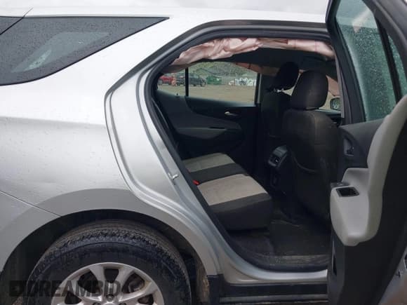 ✅ 2020 Chevrolet Equinox LS • VIN: 3GNAXHEV7LS722167 • Lot: 43516514. Wystawiony na IAAI z przebiegiem 65 386 mil. Bezpłatny archiwum sprzedaży aukcyjnych z USA i szczegółowy raport historii pojazdu na DreamBid. Zdjęcie 8.