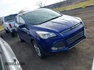 ✅ 2016 Ford Escape SE • VIN: 1FMCU9GX1GUC90210 • Lot: 43901491. Wystawiony na IAAI z przebiegiem 64 079 mil. Bezpłatny archiwum sprzedaży aukcyjnych z USA i szczegółowy raport historii pojazdu na DreamBid. Zdjęcie 1.