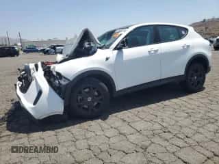 2023 Dodge Hornet GT Plus z VIN ZACNDFBN6P3A07973, wystawiony jako Copart lot #62680565 z przebiegiem 10 262 mil mil oraz Szkoda całkowita • Salvage title. Historia ofert i sprzedaży dostępna na DreamBid. Obrazek 1.