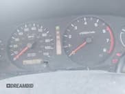 ✅ 2000 Nissan Frontier XE • VIN: 1N6DD21S2YC393282 • Lot: 43678965. Wystawiony na IAAI z przebiegiem 73 815 mil. Bezpłatny archiwum sprzedaży aukcyjnych z USA i szczegółowy raport historii pojazdu na DreamBid. Zdjęcie 7.