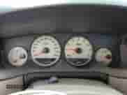 2004 Dodge Neon SXT z VIN 1B3ES56C04D571180, wystawiony jako Copart lot #56933765 z przebiegiem 187 648 mil mil oraz Czysty tytuł • Clean title. Historia ofert i sprzedaży dostępna na DreamBid. Obrazek 9.