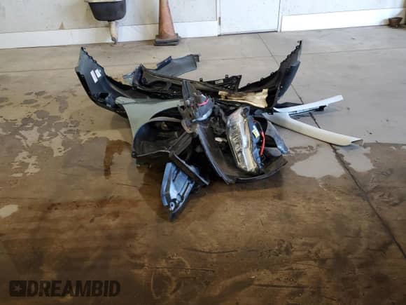 2015 Subaru Forester Premium with VIN JF2SJADC1FG527174, listed as a Copart auction lot 63312005 with 76,204 mi miles and Salvage title. Bid and sale history available at DreamBid. Image 13.