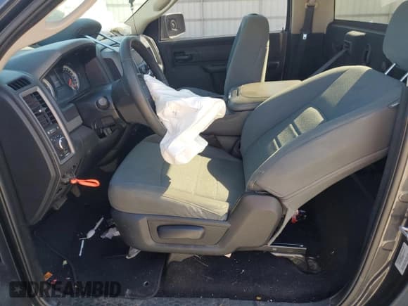 ✅ 2017 Ram 1500 Express • VIN: 3C6JR6AT2HG787196 • Lot: 91555895. Listed on Copart with 118,822 mi. Free auction sales archive from the USA and detailed vehicle history report at DreamBid. Image 7.