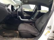 ✅ 2012 Chevrolet Volt • VIN: 1G1RA6E44CU107531 • Lot: 76459824. Wystawiony na Copart z przebiegiem 177 769 mil. Bezpłatny archiwum sprzedaży aukcyjnych z USA i szczegółowy raport historii pojazdu na DreamBid. Zdjęcie 7.