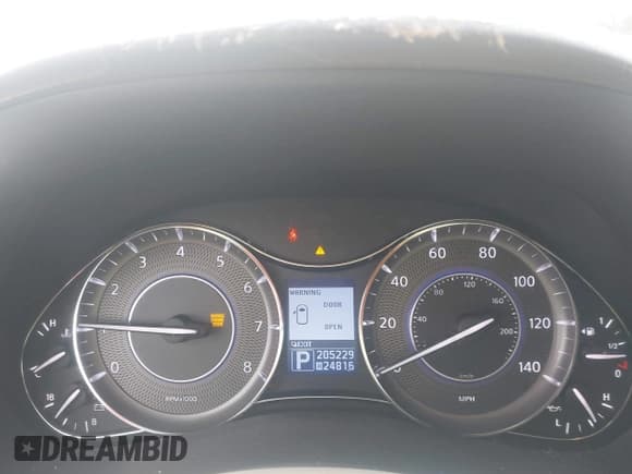 ✅ 2012 Infiniti QX56 7-passenger • VIN: JN8AZ2NE5C9017620 • Lot: 43766868. Listed on IAAI with 205,229 mi. Free auction sales archive from the USA and detailed vehicle history report at DreamBid. Image 7.