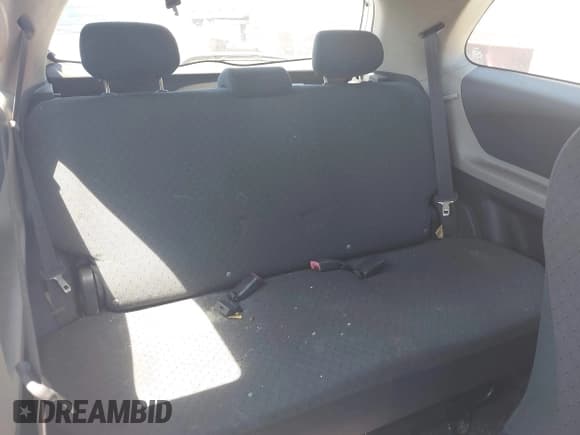 ✅ 2009 Toyota Yaris • VIN: JTDJT903795266786 • Лот: 42889108. Опубликован ранее на IAAI с пробегом 236 673 миль. Бесплатный доступ к архиву аукционных продаж из США и подробный отчёт об истории автомобиля на DreamBid. Изображение 8.