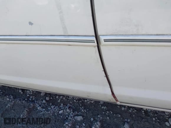 ✅ 2003 Toyota Avalon XL • VIN: 4T1BF28B13U315777 • Lot: 41385568. Wystawiony na IAAI z przebiegiem 207 878 mil. Bezpłatny archiwum sprzedaży aukcyjnych z USA i szczegółowy raport historii pojazdu na DreamBid. Zdjęcie 17.