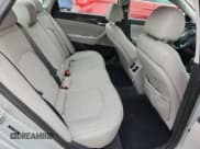 ✅ 2019 Hyundai Sonata SEL • VIN: 5NPE34AF2KH820870 • Lot: 90813495. Listed on Copart with 16,796 mi. Free auction sales archive from the USA and detailed vehicle history report at DreamBid. Image 10.