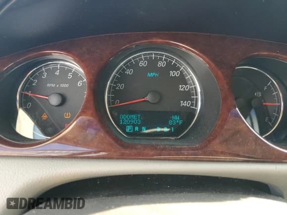 ✅ 2007 Buick Lucerne CXL • VIN: 1G4HD57247U153426 • Lot: 71049615. Wystawiony na Copart z przebiegiem 120 903 mil. Bezpłatny archiwum sprzedaży aukcyjnych z USA i szczegółowy raport historii pojazdu na DreamBid. Zdjęcie 9.