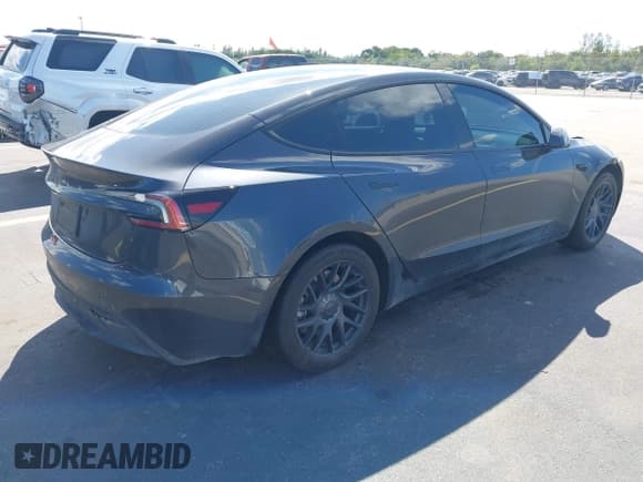 ✅ 2024 Tesla Model 3 • VIN: 5YJ3E1EA7RF724708 • Лот: 43451302. Опубликован ранее на IAAI с пробегом 18 998 миль. Бесплатный доступ к архиву аукционных продаж из США и подробный отчёт об истории автомобиля на DreamBid. Изображение 4.