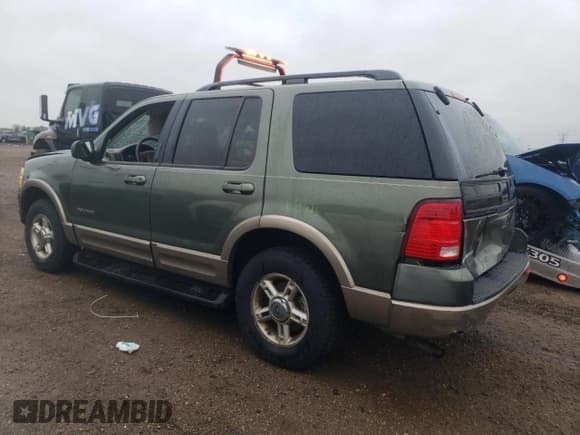 ✅ 2002 Ford Explorer Eddie Bauer • VIN: 1FMZU74W32ZA92329 • Lot: 57885775. Listed on Copart with Not provided. Free auction sales archive from the USA and detailed vehicle history report at DreamBid. Image 2.
