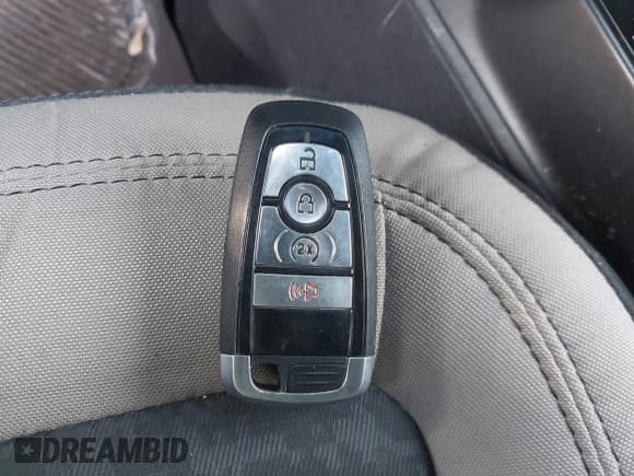 ✅ 2022 Ford Bronco • VIN: 1FMEE5DP8NLB67834 • Lot: 41772622. Wystawiony na IAAI z przebiegiem 58 667 mil. Bezpłatny archiwum sprzedaży aukcyjnych z USA i szczegółowy raport historii pojazdu na DreamBid. Zdjęcie 11.