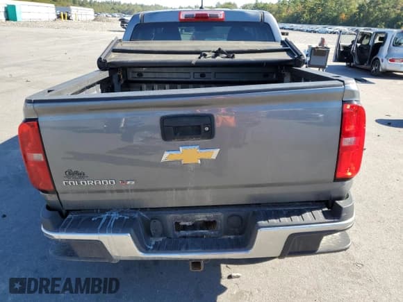 ✅ 2019 Chevrolet Colorado 4WD Work Truck • VIN: 1GCGTBEN5K1343759 • Lot: 82231655. Wystawiony na Copart z przebiegiem 99 543 mil. Bezpłatny archiwum sprzedaży aukcyjnych z USA i szczegółowy raport historii pojazdu na DreamBid. Zdjęcie 6.