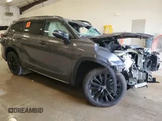 ✅ 2024 Toyota Highlander XLE • VIN: 5TDKDRBH9RS536704 • Lot: 63714504. Listed on Copart with Not provided. Free auction sales archive from the USA and detailed vehicle history report at DreamBid. Image 4.