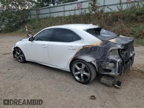 ✅ 2014 Lexus IS 350 • VIN: JTHBE1D26E5002596 • Lot: 86285645. Wystawiony na Copart z przebiegiem 60 092 mil. Bezpłatny archiwum sprzedaży aukcyjnych z USA i szczegółowy raport historii pojazdu na DreamBid. Zdjęcie 2.