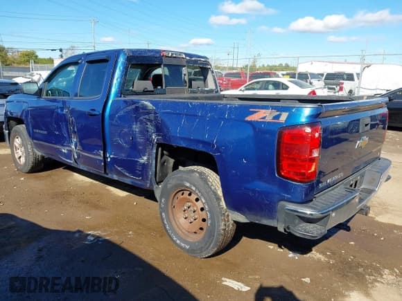 ✅ 2015 Chevrolet Silverado 1500 LT • VIN: 1GCVKREC8FZ185779 • Лот: 43517141. Опубликован ранее на IAAI с пробегом 158 049 миль. Бесплатный доступ к архиву аукционных продаж из США и подробный отчёт об истории автомобиля на DreamBid. Изображение 3.