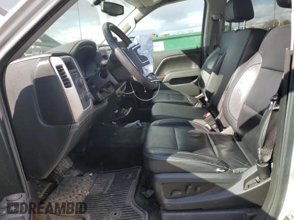 ✅ 2015 GMC Sierra 1500 SLE • VIN: 3GTU2UEC5FG310705 • Лот: 82736105. Опубликован ранее на Copart с пробегом 132 003 миль. Бесплатный доступ к архиву аукционных продаж из США и подробный отчёт об истории автомобиля на DreamBid. Изображение 7.