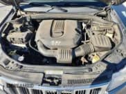 ✅ 2013 Jeep Grand Cherokee Laredo • VIN: 1C4RJFAG8DC529042 • Lot: 82599485. Listed on Copart with 119,884 mi. Free auction sales archive from the USA and detailed vehicle history report at DreamBid. Image 12.