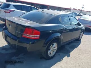 ✅ 2010 Dodge Avenger Express • VIN: 1B3CC1FB7AN210944 • Lot: 43473880. Wystawiony na IAAI z przebiegiem 159 311 mil. Bezpłatny archiwum sprzedaży aukcyjnych z USA i szczegółowy raport historii pojazdu na DreamBid. Zdjęcie 4.