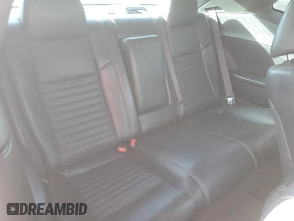 ✅ 2012 Dodge Challenger R/T • VIN: 2C3CDYBT2CH284758 • Lot: 76777864. Wystawiony na Copart z przebiegiem 121 719 mil. Bezpłatny archiwum sprzedaży aukcyjnych z USA i szczegółowy raport historii pojazdu na DreamBid. Zdjęcie 10.