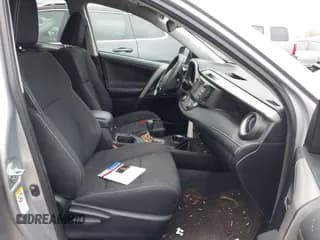 ✅ 2017 Toyota RAV4 XLE • VIN: 2T3RFREV8HW602005 • Lot: 43461103. Listed on IAAI with 51,177 mi. Free auction sales archive from the USA and detailed vehicle history report at DreamBid. Image 5.