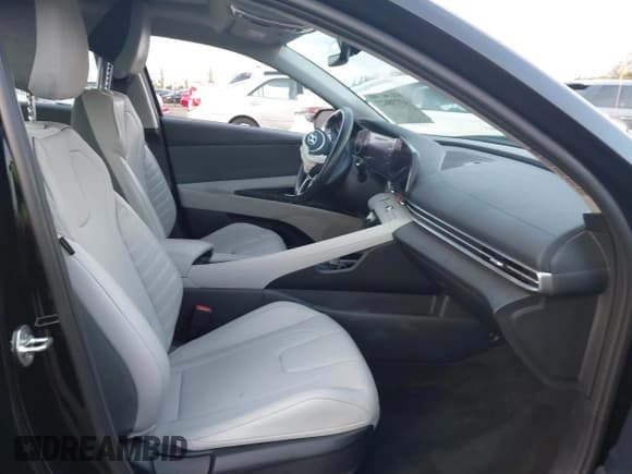 ✅ 2023 Hyundai Elantra Limited • VIN: KMHLN4AJ6PU038246 • Lot: 43738627. Listed on IAAI with 48,293 mi. Free auction sales archive from the USA and detailed vehicle history report at DreamBid. Image 5.