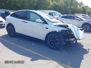 ✅ 2023 Tesla Model X Plaid • VIN: 7SAXCBE60PF428146 • Lot: 43214084. Wystawiony na IAAI z przebiegiem Nie podano. Bezpłatny archiwum sprzedaży aukcyjnych z USA i szczegółowy raport historii pojazdu na DreamBid. Zdjęcie 1.